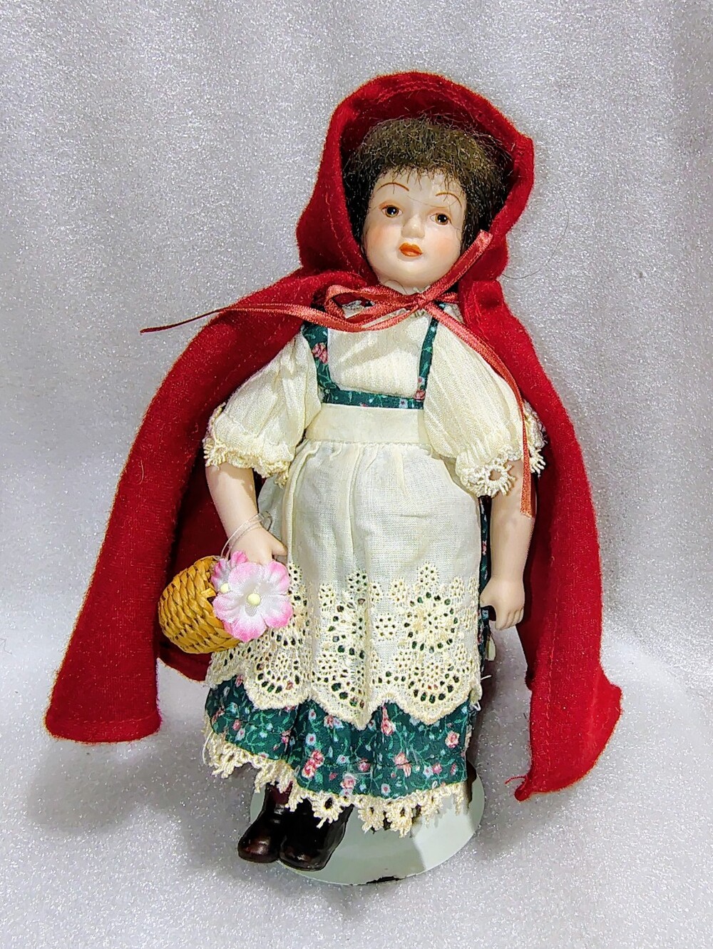 Vintage 1985 Avon Little Red Riding Hood Porcelain Doll 8” Red Cape Basket